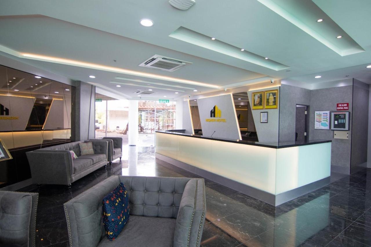 Higher Hotel Bandar Seri Begawan Exterior foto