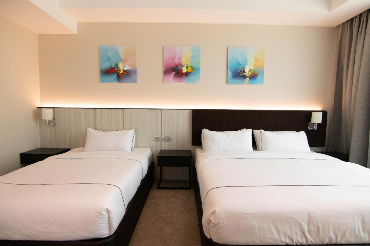 Higher Hotel Bandar Seri Begawan Exterior foto